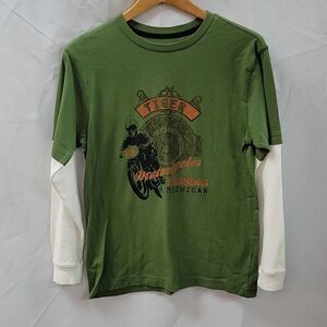 Boys Old Navy Long Sleeve Tee